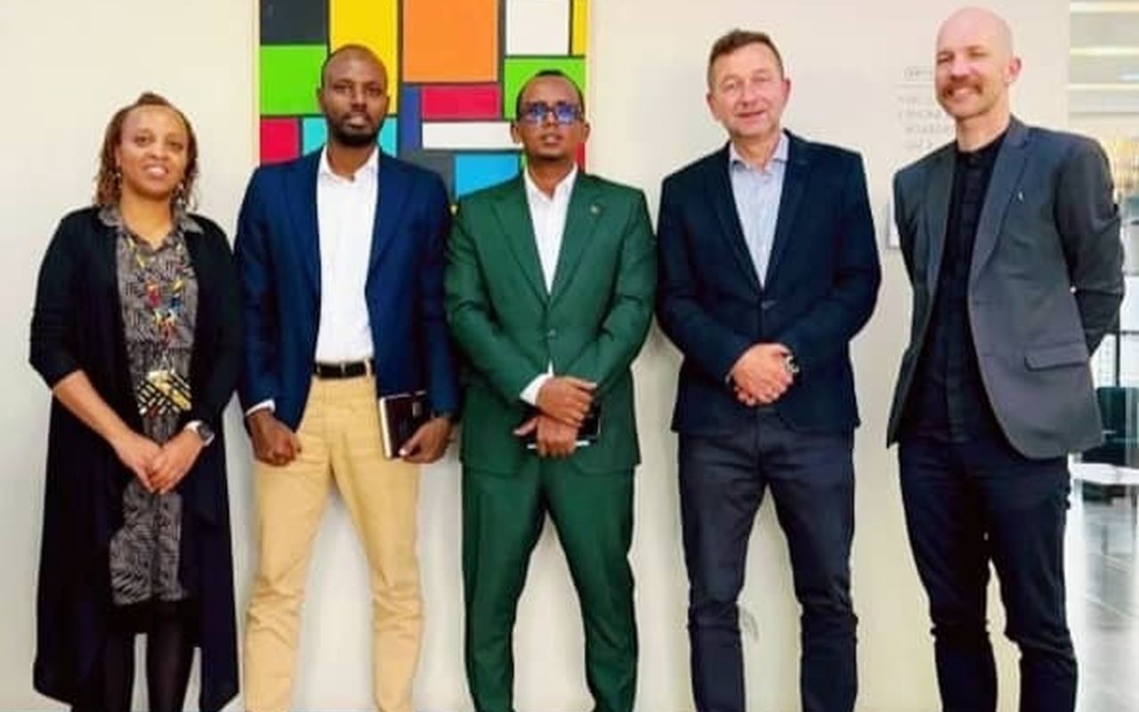 Wasiirka Dhalinyarada iyo Ciyaaraha oo Kulan la Yeeshay GIZ ee Nairobi